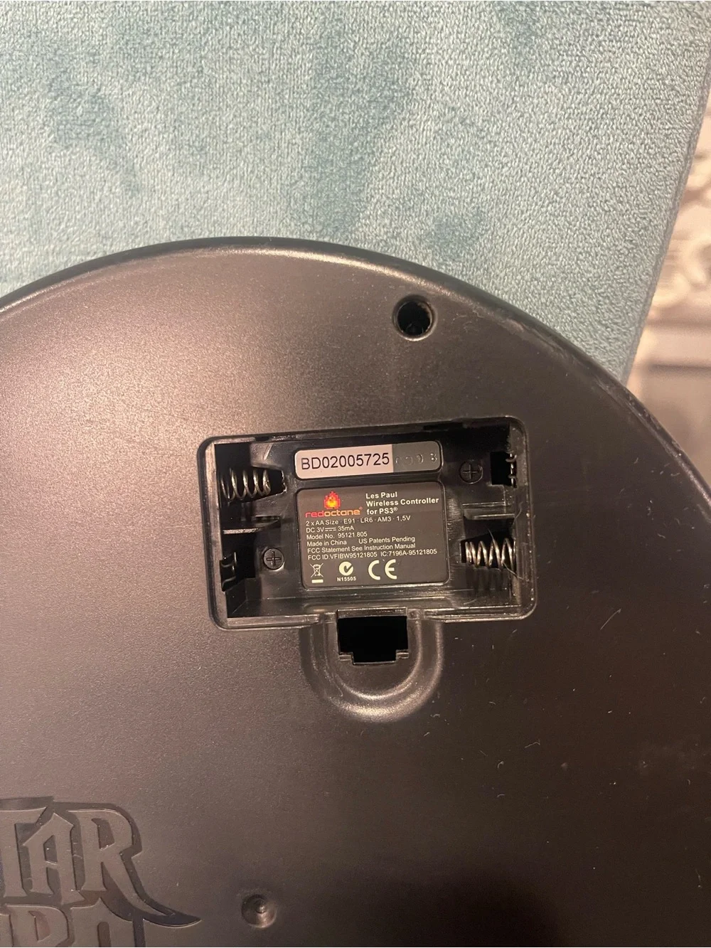 Guitar Hero Gibson Les Paul PS3 Wireless Guitar 95121.805 No Dongle